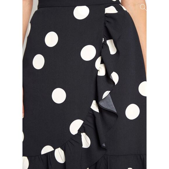 ModCloth Black White It's a Wrap Polka Dot Ruffled A-Line Skirt Size 2 NWT - Picture 4 of 10